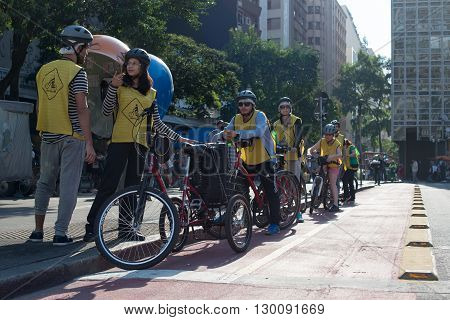 Sao Paulo - April 30, 2016 - The Bike Tour Reune Cyclists Of All Levels Participate In The Weekend E