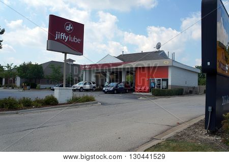 JOLIET, ILLINOIS / UNITED STATES - AUGUST 16, 2015: One may have the oil in one's automobile changed at the Jiffy Lube in Joliet.