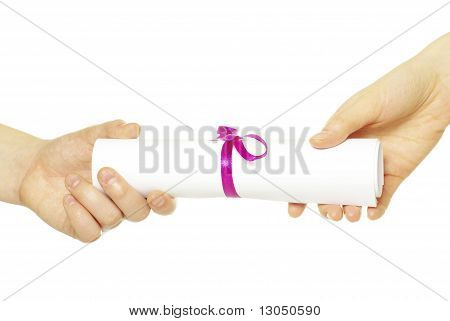 Diploma na mão