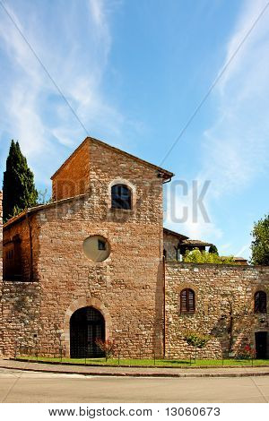 Italienske by af Assisi, kirke
