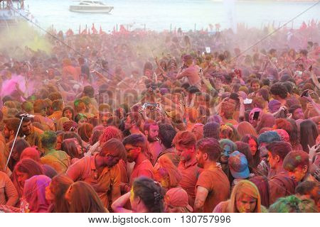 Color Up Run In Istanbul