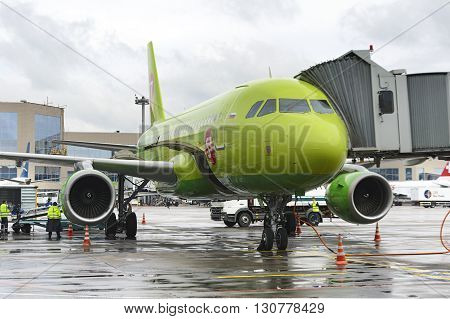 Airbus A319 S7 Airlines Preflight Preparation