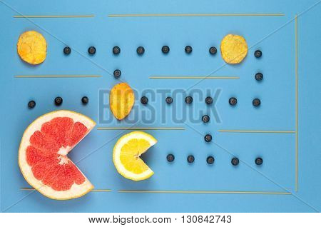 Just like in the old school game. Heroes presented fruit and chips - bad characters. Greyprut, blueberries and lemona