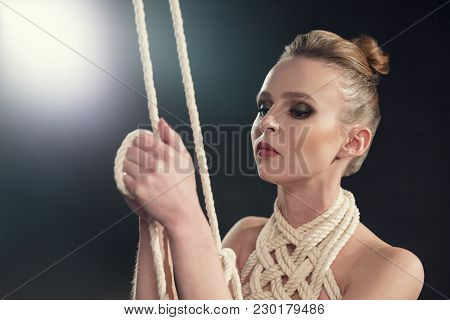 Beautiful Naked 图片和照片（免费试用） | Bigstock