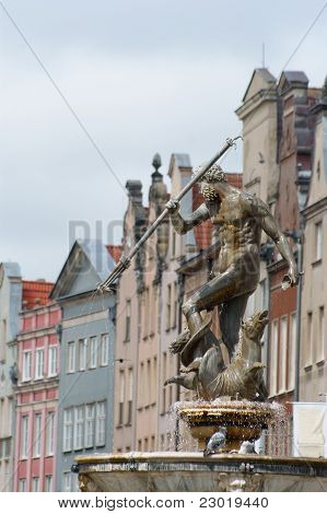 Elegant fontän Neptunus, Danzing, Gdansk, Polen.