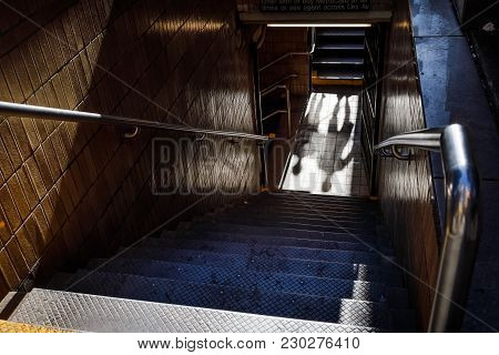 New York, Usa - Sep 23, 2017: Manhattan Street Scene. Light And Shadows In Subway Station Of New Yor