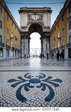 Lisbon, Portugal - January 26, 2011: The Rua Augusta Is An Area In Lower Lisbon Near The Praca Do Co