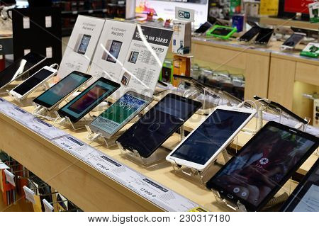 Khimki, Russia - March 08. 2018. Tablet Pc In Shop Mvideo In A Shopping Center League