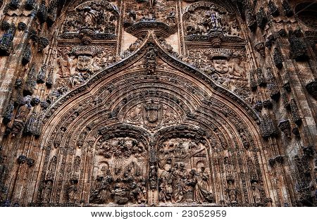 Cephe yeni Salamanca Cathedral giriş