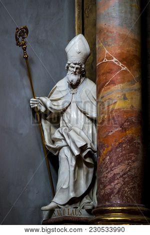 Vienna, Austria - 24 August 2017: The Interior Of The Church Of St. Peter Is A Roman Catholic Paroch