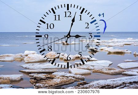 Daylight Saving Time. Dst. Wall Clock Going To Winter Time.