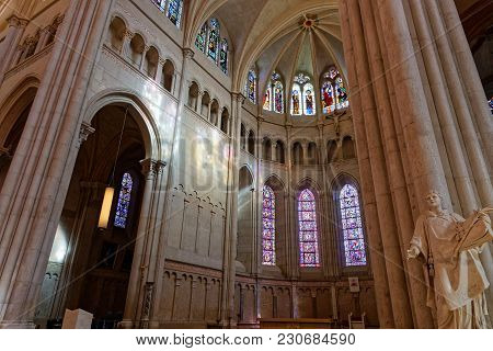 Lyon, France, March 11, 2018 : Inside The Cathedral Saint-jean. Begun In 1180 On The Ruins Of A 6th-