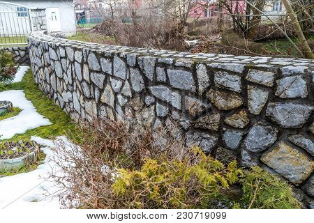 Natural Beautifu Stone Fencing, Stone Fence, Rock Fence