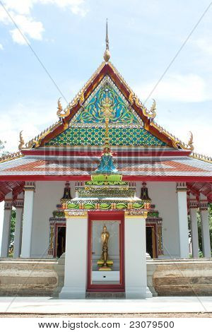 Una chiesa a Ratchaburi, Thailandia