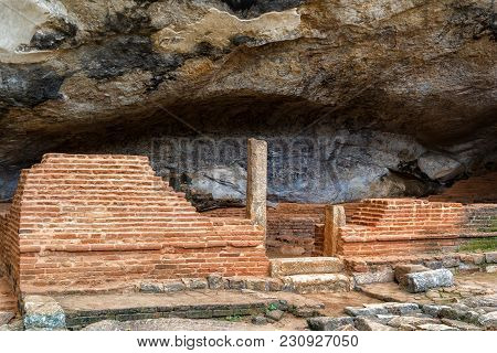 Sigiriya, Sri Lanka - January 4, 2018. Кuins Of Defensive Redoubts In The Ancient Fortress Of Sigiri