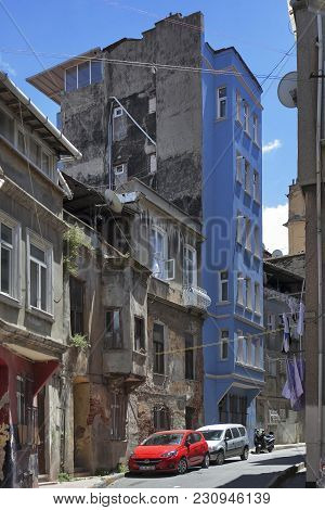Istanbul Turkey 05 July 2017 Old House In Municipality Of Belediye In Istanbul.
