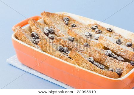 Pudim de pão e manteiga