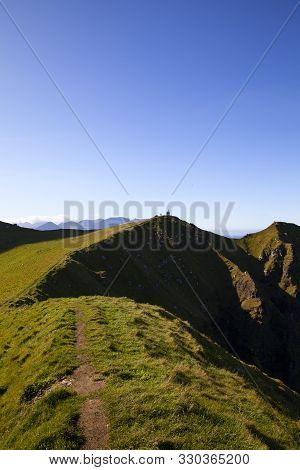 Kallur Lighthouse Hiking Trail, Kalsoy Island, Faroe Islands