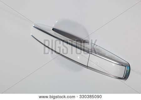 Novosibirsk, Russia - September 09, 2019:  Range Rover Vogue Se, Close-up Door White Car Handle