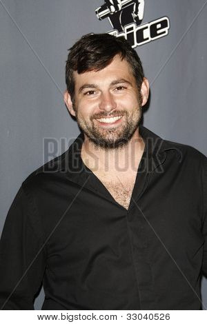 LOS ANGELES - 29 Haziran: Justin Grennan 'Ses' canlı Finali Avalon Holly partide sonra