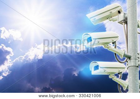 Cctv System, Security Technology, Lungs Separated From The Background