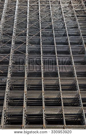 Metal Mesh For Reinforcing Concrete Floor And Concrete Surface