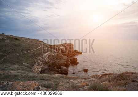 The Concept Of Boating, Recreation, Travel - Splashes Of Blue Water In The Rsea, Ocean, Mountains, S