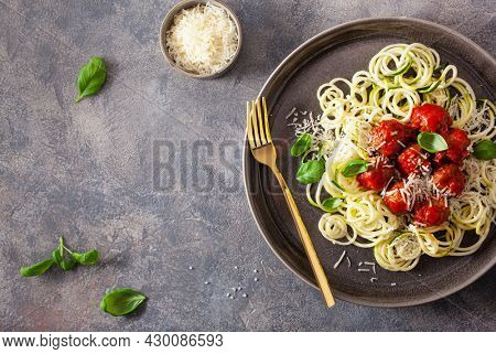 keto paleo diet zoodles spiralized zucchini noodles with meatballs and parmesan