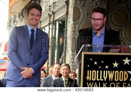 LOS ANGELES - MAR 7: James Franco, Seth Rogen im Rahmen einer Zeremonie als James Franco ist mit einem Stern o geehrt