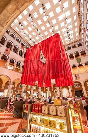 Venice, Italy - August 02, 2021: Huge Indoor Hall Of Fondaco Dei Tedeschi. Former Headquarters And R