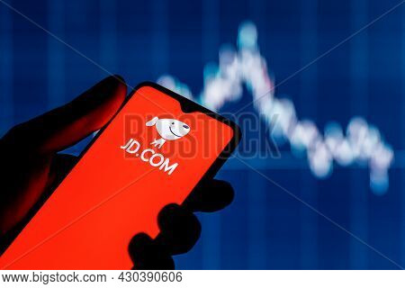 Kazan, Russia - August 20, 2021:  Jd.com Is A Chinese E-commerce Company. A Smartphone With The Jd.c