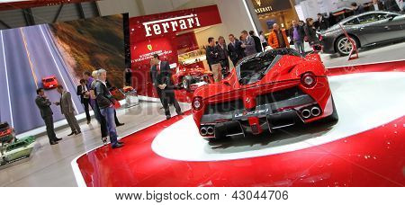 Laferrari Hybrid Supercar Ferrari