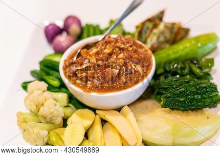 Thai Spicy Crab Egg Chili Paste With Fresh Vegetable And Herb