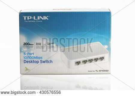 5-port Desktop Switch Model Sf1005d From Tp-link Brand Isolated On White. Picture Taken On August 22