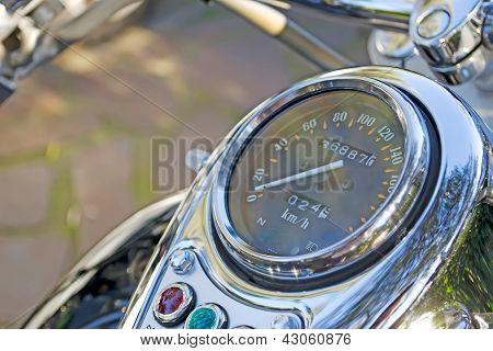 Chromed Speedometer