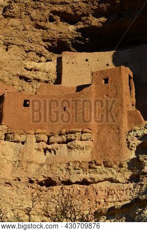 Amazingly Well Preserved Cliff Dwellings In Arizona.