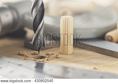 Drill Bit Make Hole For Dowel In Wooden Oak Board