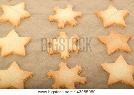 Hornear galletas para la Navidad