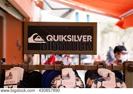 Bordeaux , Aquitaine France - 08 15 2021 : Quiksilver Sign Text And Brand Logo In Display Shop On Bo