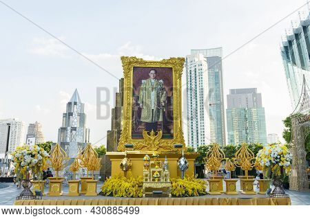 Bangkok ,thailand -oct 30,2019: Large Portrait Of Thai King, His Majesty King Bhumibol Adulyadej The