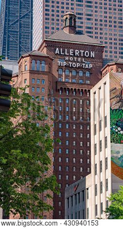Allerton Hotel Tip Top Tap In Chicago - Chicago, Illinois - June 11, 2019