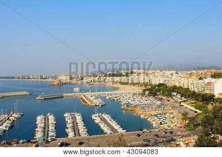 Blanes v létě. Costa Brava, Girona.