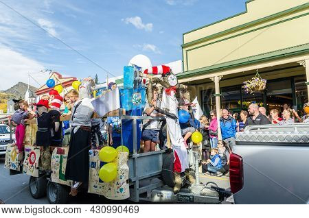 Arrowtown, New Zealand - April 23,2016 : There Is Parade Event During The Arrowtown Autumn Festival