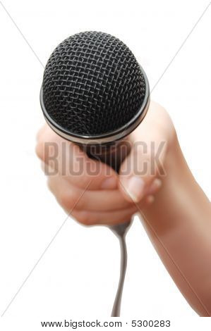 Vrouw Hand met een microfoon op witte achtergrond