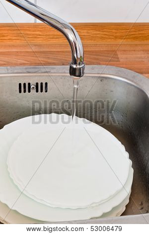 Wash-up In Metal Washbasin