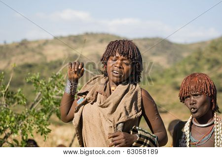 Women Dance And Sing At The Bull Jumping Ceremony, Ethiopia
