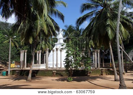 Ambasthala Dagaba
