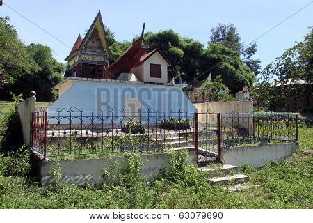 Batak Grave