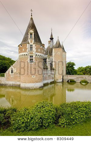 Chateau du Moulin Lassay-sur-Croisn