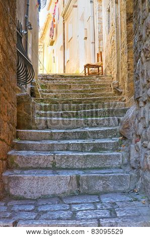 Alleyway. Pietragalla. Basilicata. Southern Italy.
